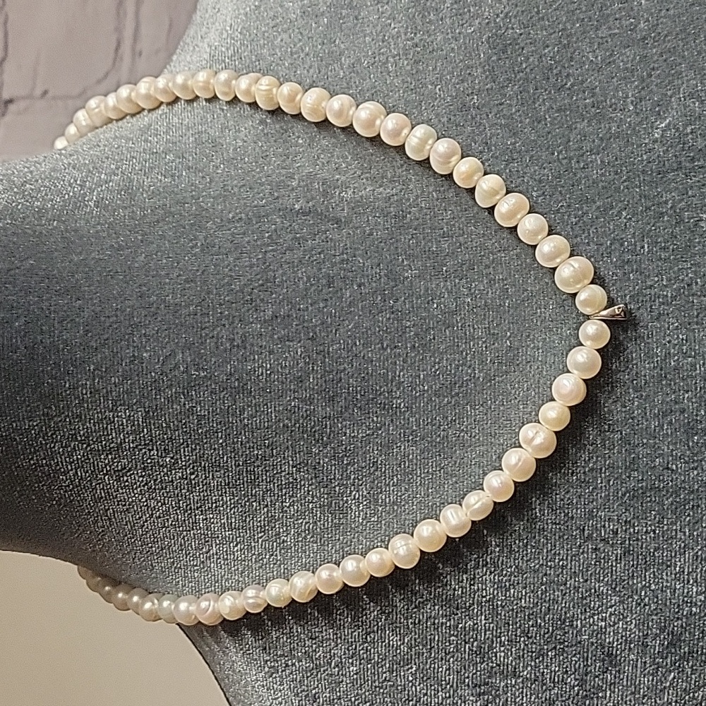 FRESHWATER PEARLS STERLING SILVER NECKLACE